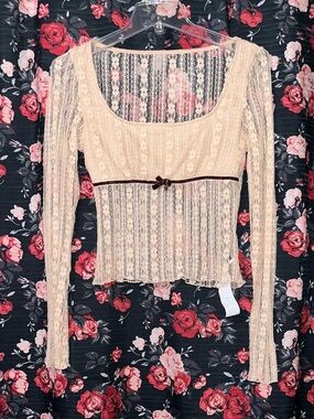SHEIN Cream Lace Long-Sleeve Scoop Neck Top with Brown Bow